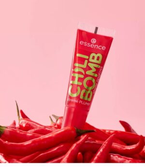 CHILI BOMB lucidalabbra

Lip gloss volumizzante al profumo di fragola in una tonalità rossa lucida e scintillante.